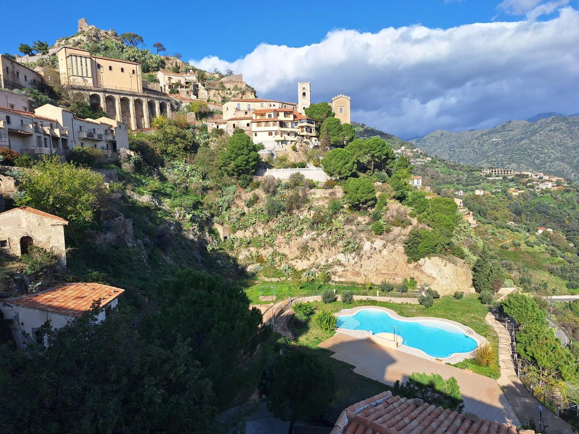 A Casa Da Nonna Brasa Holiday Home Savoca Bagian luar foto